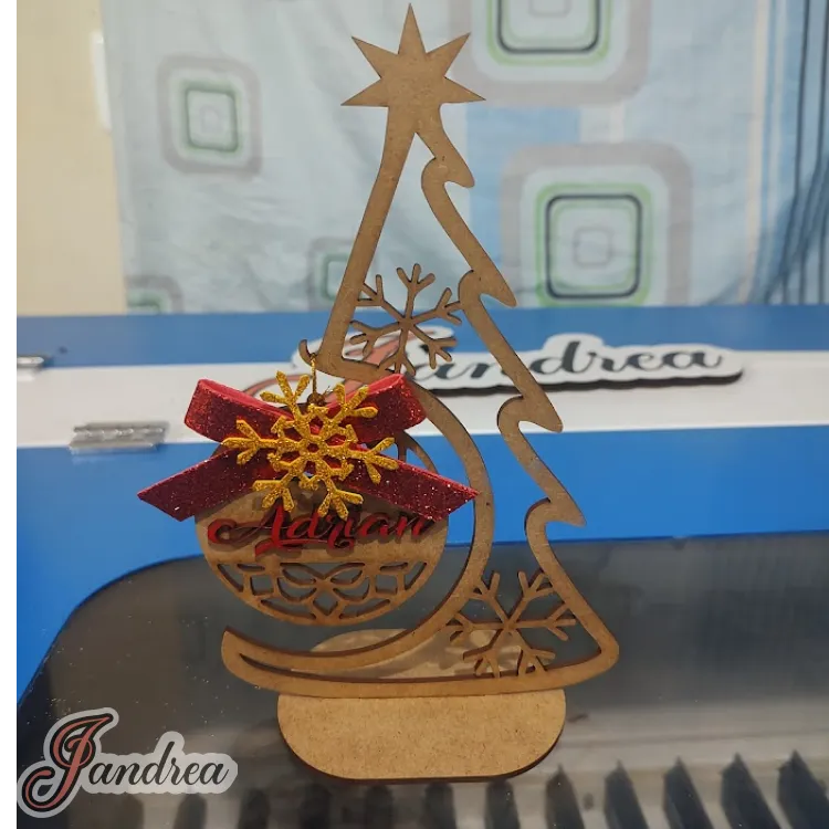 Árbol de navidad con bombillo personalizado - Imagen 2