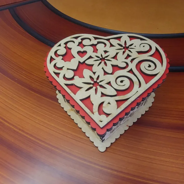 Caja en forma de corazón 1
