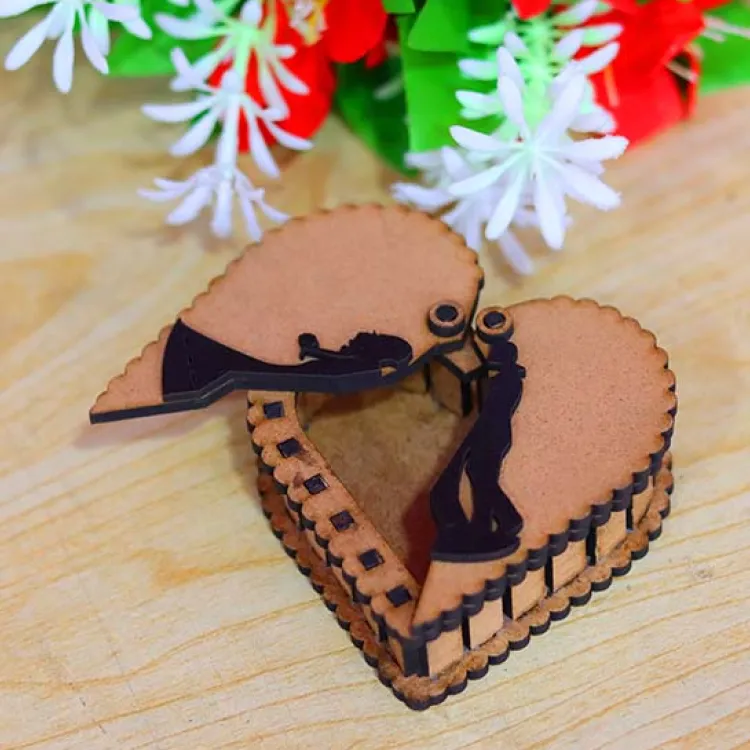Caja para pareja con forma de corazón Caja para pareja con forma de corazón - Imagen 2