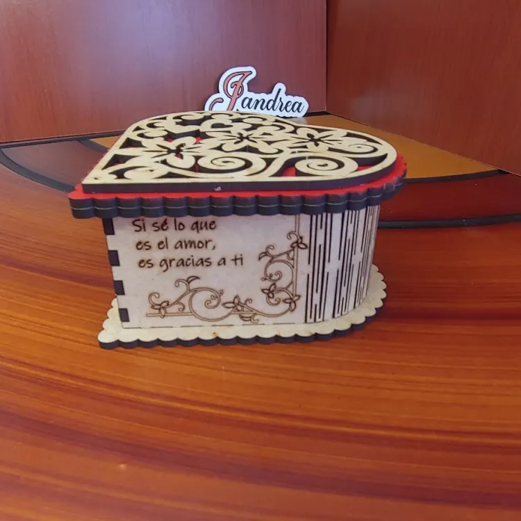 Caja en forma de corazón 1 Caja en forma de corazón 1 - Imagen 2