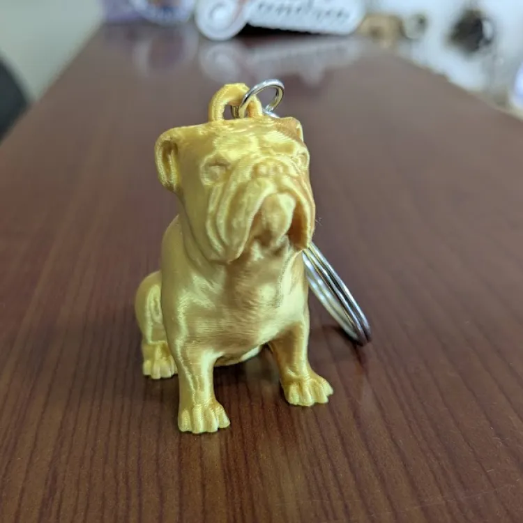Perro pug color dorado