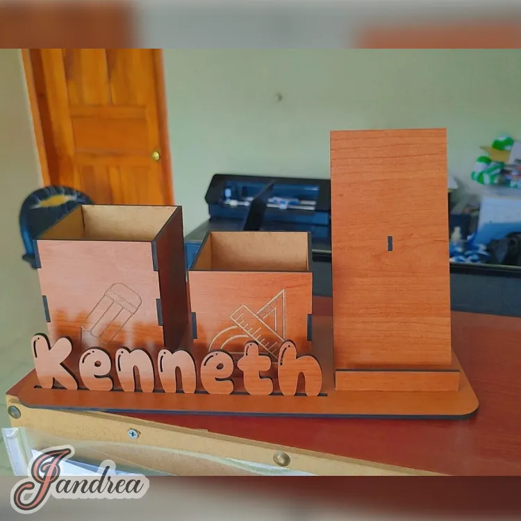 Organizador con soporte de celular